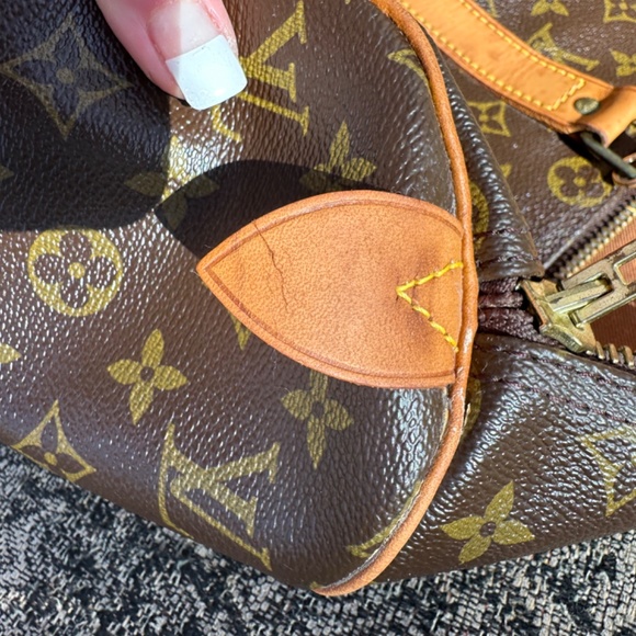 Authentic Unisex Louis Vuitton KEEPALL 45 in great condition - Picture 14 of 17